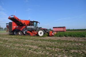 Eerste Enduro-bunkerrooier in het veld