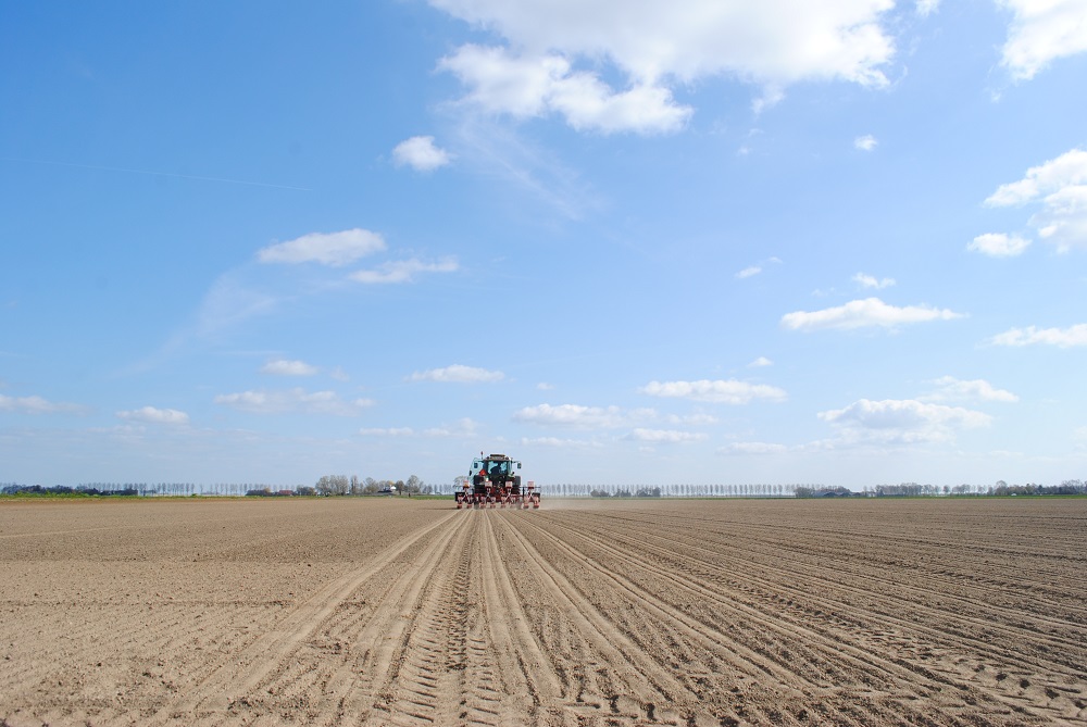 Kramer Proseeder past naadloos bij wens voor uienteelt op ruggen