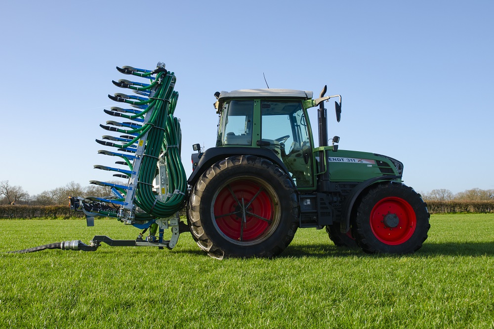 Bomech UP: Dubbeldoelbemester voor zowel tank als sleepslangsysteem