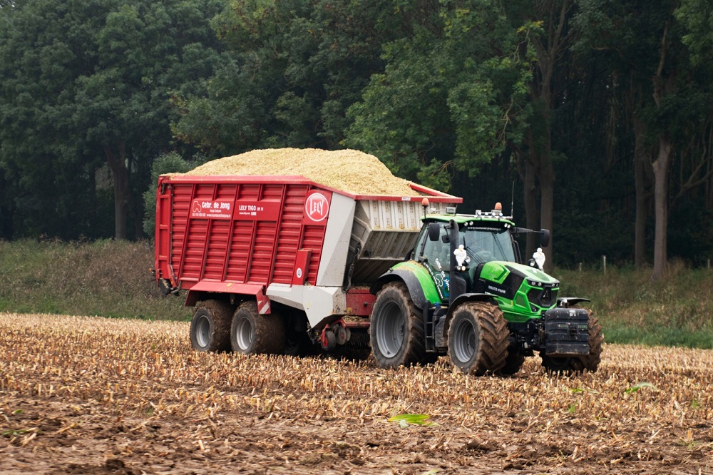 De loonwerker als adviseur: De zorg voor het land verbindt ons