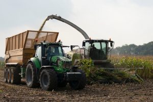 De loonwerker als adviseur: De zorg voor het land verbindt ons