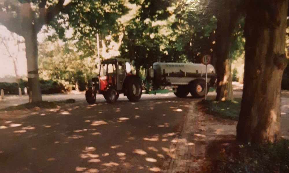 Uit de oude doos: de Massey Ferguson 352 in zijn jongere jaren.