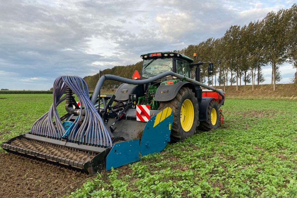 Krukasspitmachine Met deze combinatie is er maar één chauffeur nodig