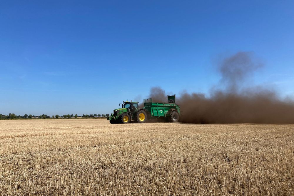 Nummer 4: Adriaan Reijnierse van Loonbedrijf Louwerse uit Serooskerke - John Deere