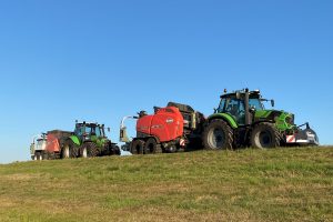 Loonbedrijf Vonder pioniert met 0-serie van Kuhn VBP 7100