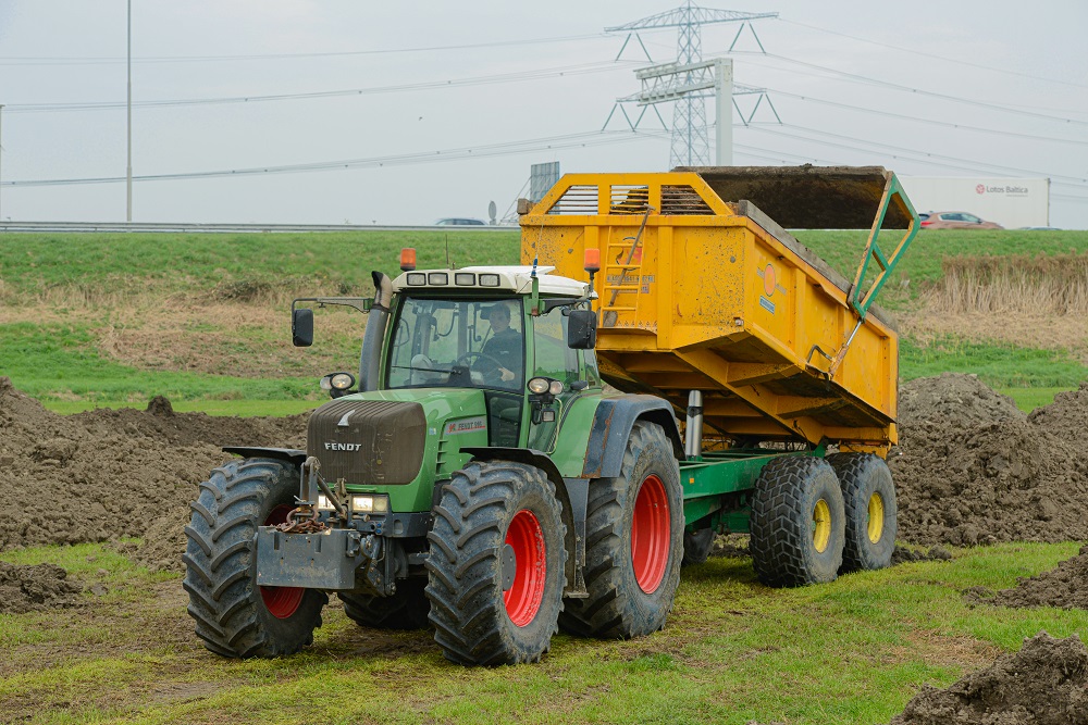 Fendt 916 Vario maakt uren in Zeeland: "Betrouwbare youngtimer"