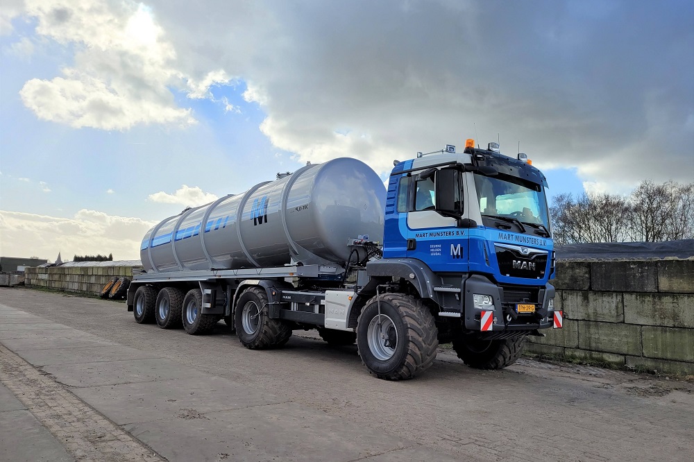 D-TEC Agro Tanktrailer geschikt voor weg en weiland